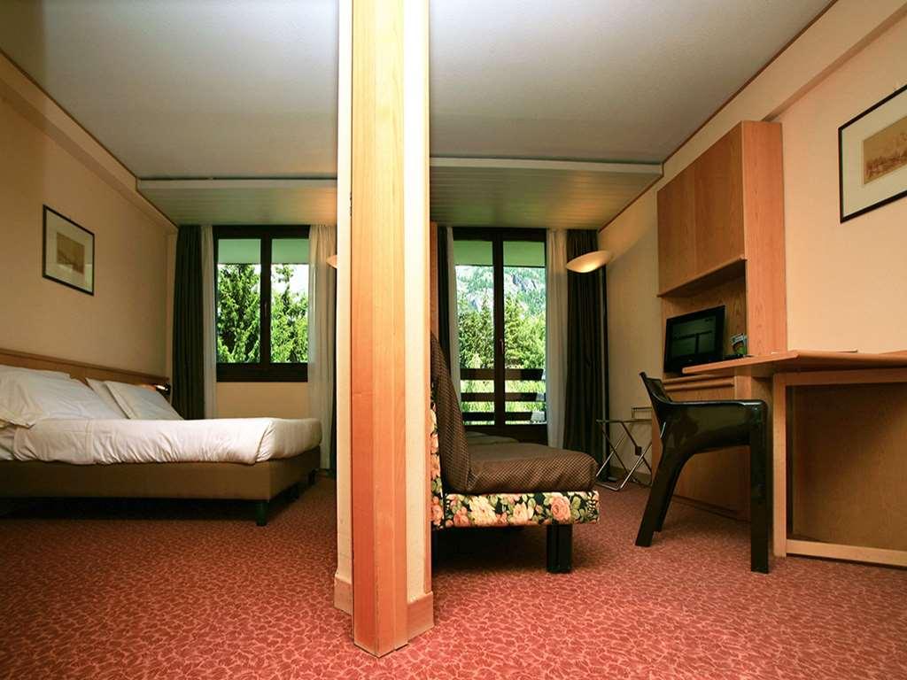Hotel Les Jumeaux Courmayeur Kamer foto
