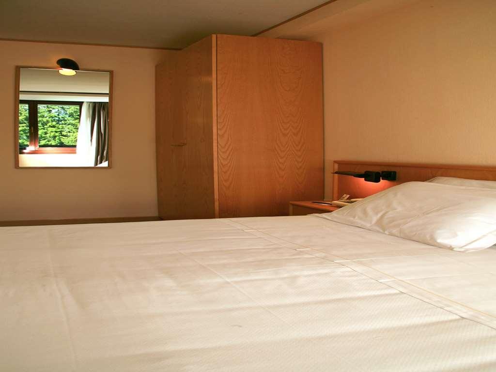 Hotel Les Jumeaux Courmayeur Kamer foto