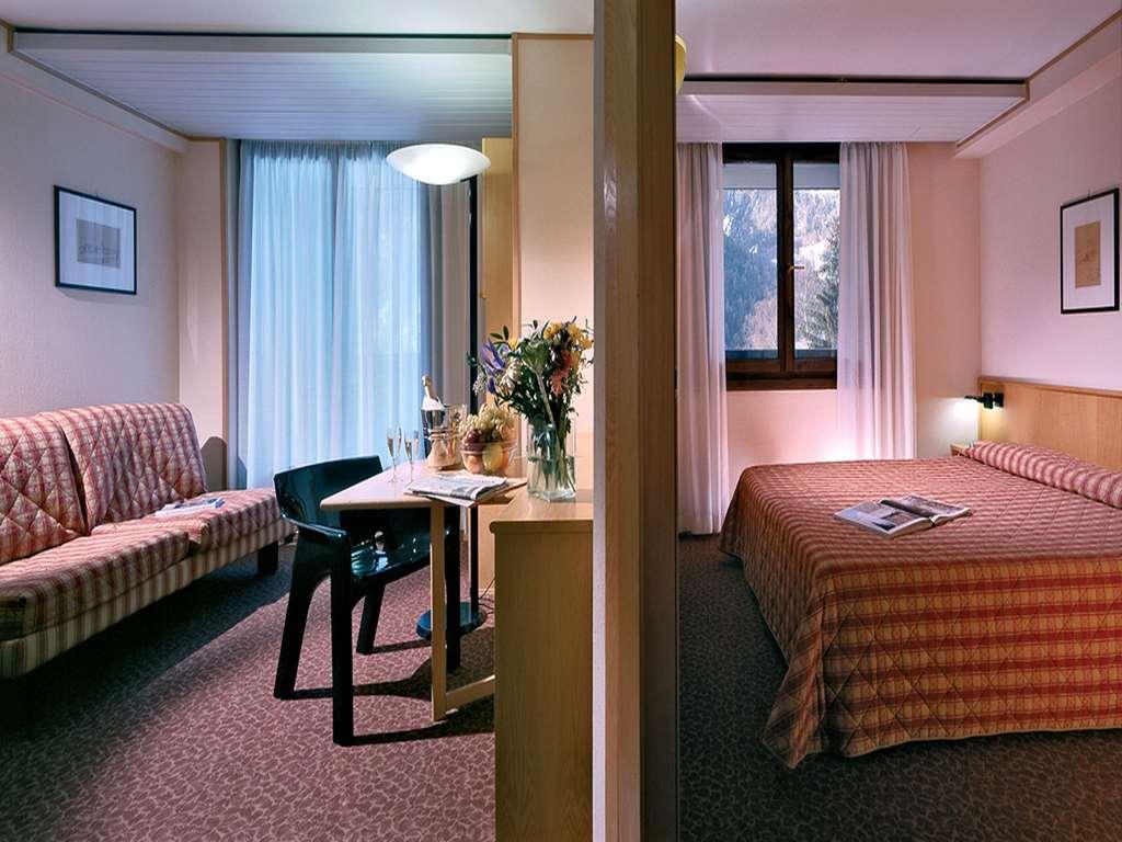 Hotel Les Jumeaux Courmayeur Kamer foto
