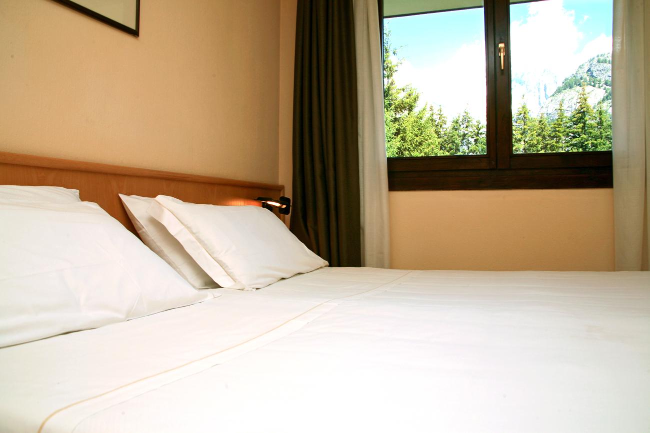 Hotel Les Jumeaux Courmayeur Buitenkant foto