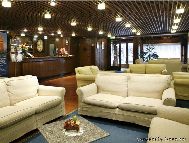 Hotel Les Jumeaux Courmayeur Buitenkant foto