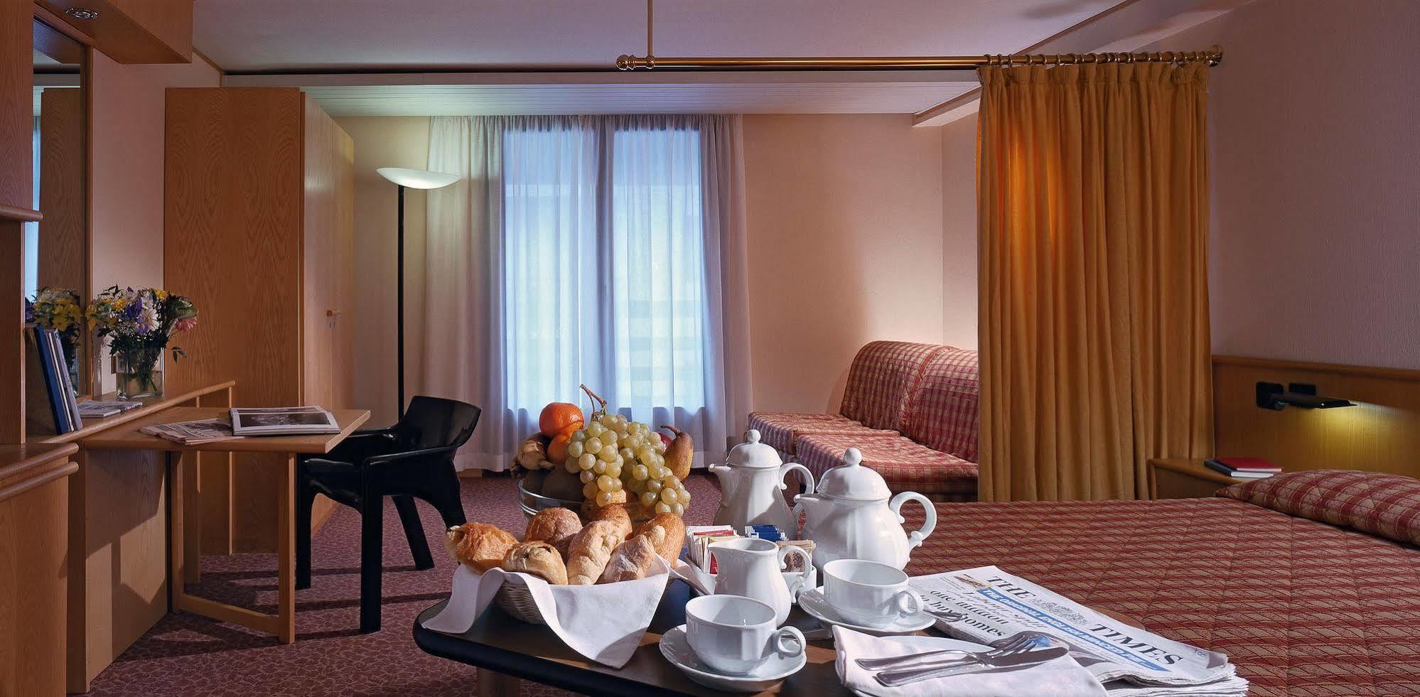 Hotel Les Jumeaux Courmayeur Kamer foto